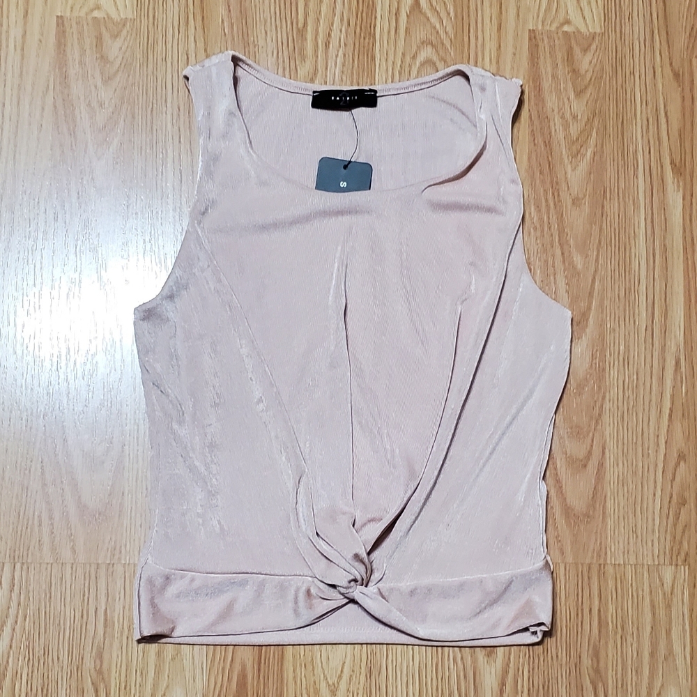 NWT Saints 21 size L round neckline sleeveless ruched hem knit crop top gold